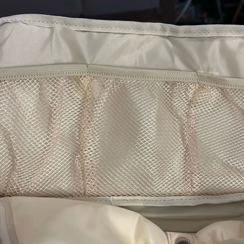Breastmilk‎ Cooler Baby Bag, with Multiple pockets & Changing Pad. Grey.